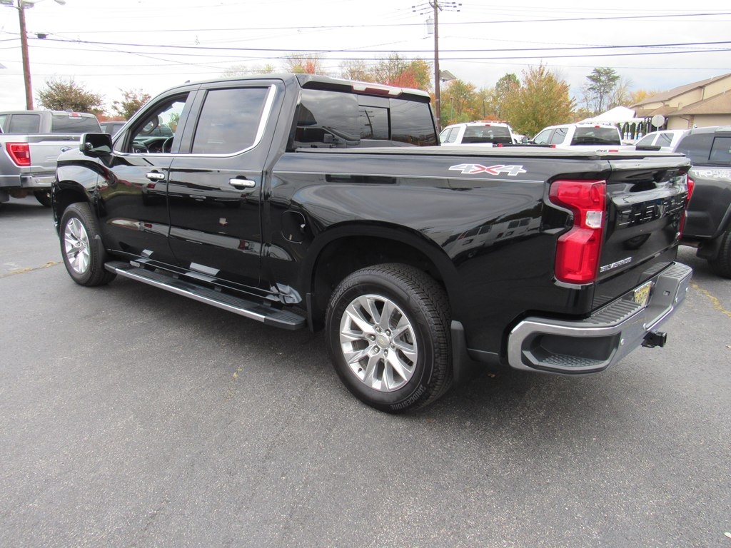 Chevrolet Silverado 1500 LTZ Crew Cab 2020 Chevrolet Silverado 1500 LTZ Crew Cab 2020