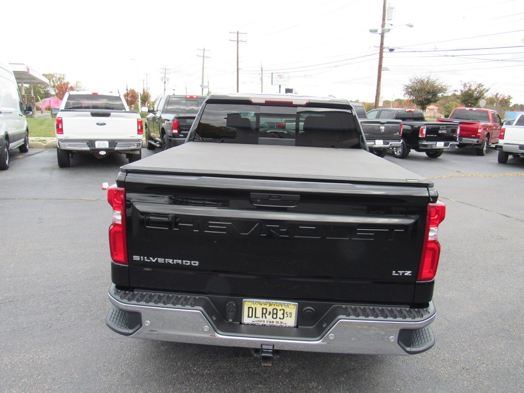 Chevrolet Silverado 1500 LTZ Crew Cab 2020 Chevrolet Silverado 1500 LTZ Crew Cab 2020