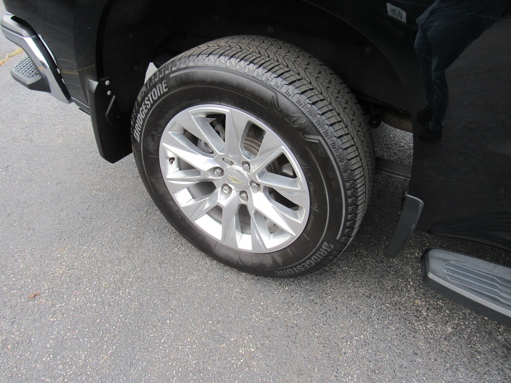 Chevrolet Silverado 1500 LTZ Crew Cab 2020 Chevrolet Silverado 1500 LTZ Crew Cab 2020