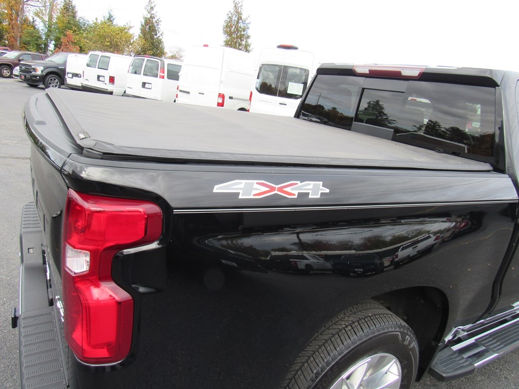 Chevrolet Silverado 1500 LTZ Crew Cab 2020 Chevrolet Silverado 1500 LTZ Crew Cab 2020