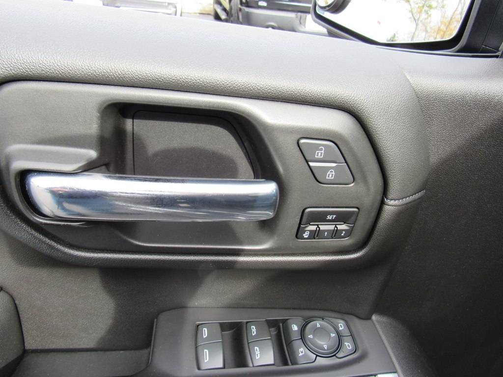 Chevrolet Silverado 1500 LTZ Crew Cab 2020 Chevrolet Silverado 1500 LTZ Crew Cab 2020