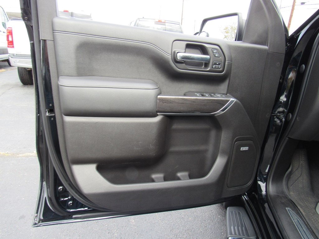 Chevrolet Silverado 1500 LTZ Crew Cab 2020 Chevrolet Silverado 1500 LTZ Crew Cab 2020