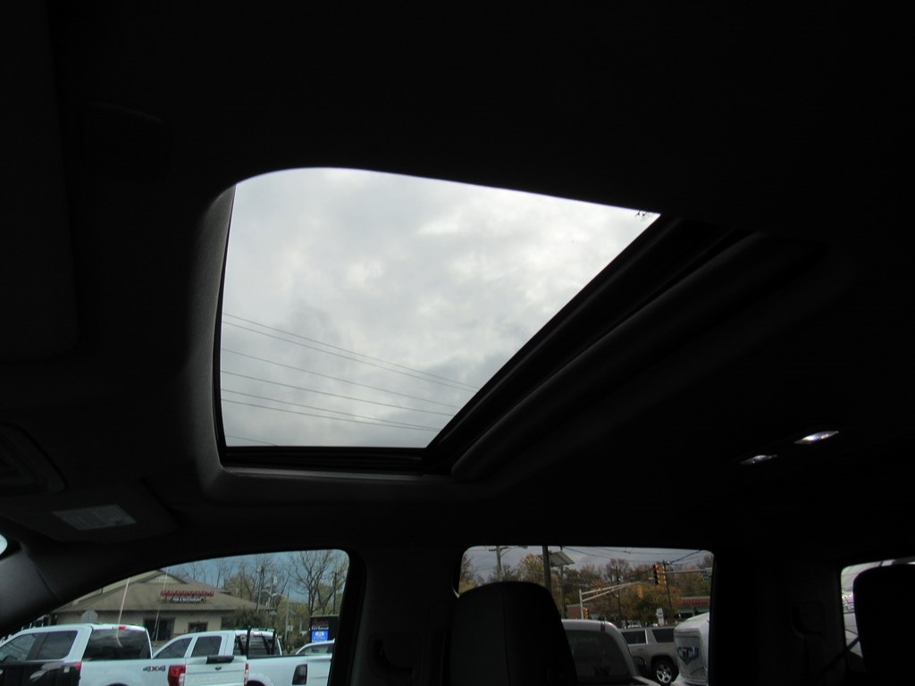 Chevrolet Silverado 1500 LTZ Crew Cab 2020 Chevrolet Silverado 1500 LTZ Crew Cab 2020