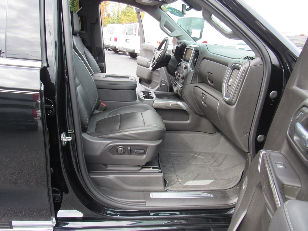 Chevrolet Silverado 1500 LTZ Crew Cab 2020 Chevrolet Silverado 1500 LTZ Crew Cab 2020