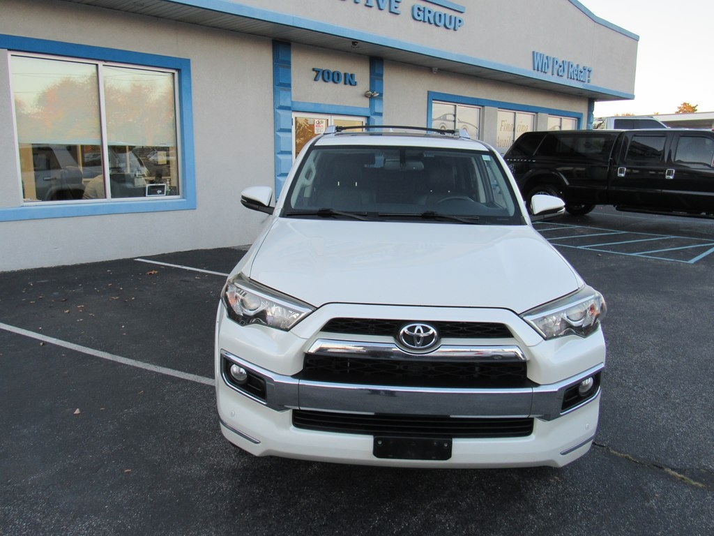 Toyota 4Runner Limited V6 4D SUV 4WD 2016 Toyota 4Runner Limited V6 4D SUV 4WD 2016