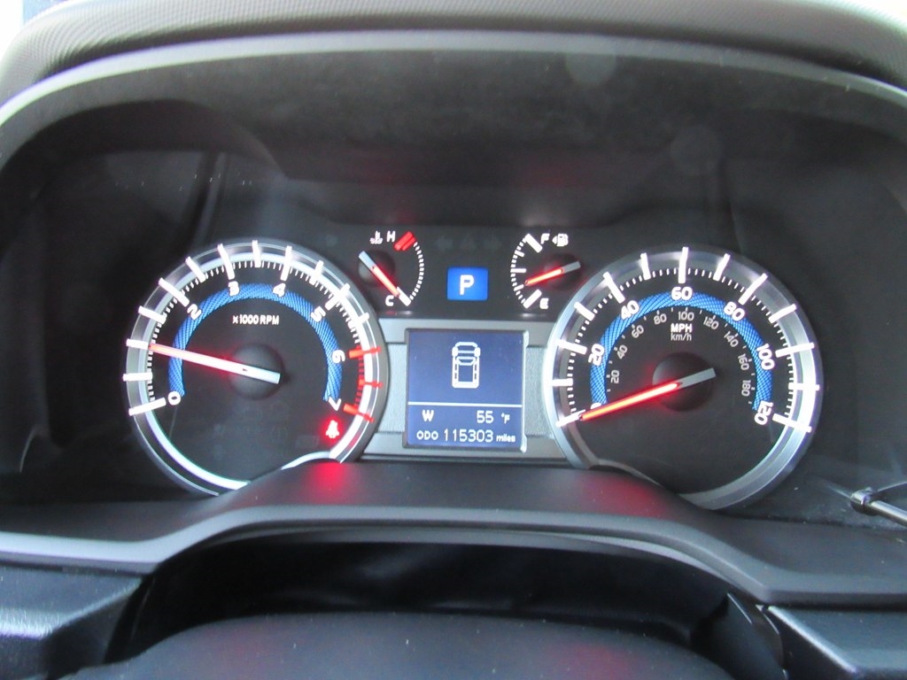 Toyota 4Runner Limited V6 4D SUV 4WD 2016 Toyota 4Runner Limited V6 4D SUV 4WD 2016