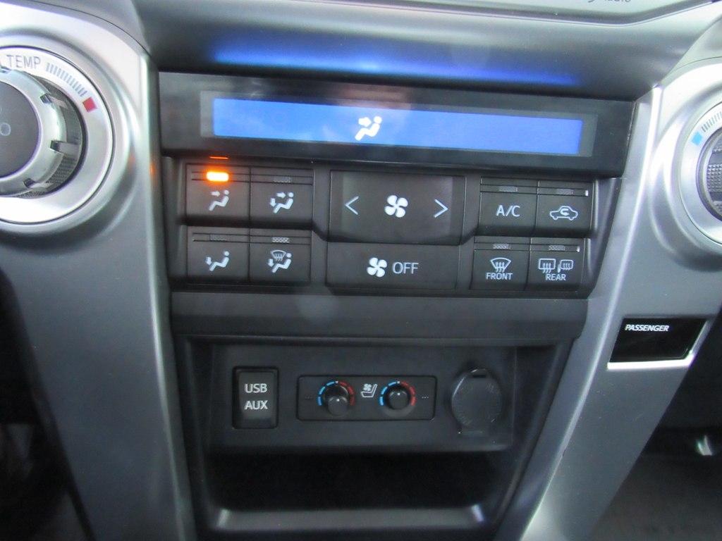 Toyota 4Runner Limited V6 4D SUV 4WD 2016 Toyota 4Runner Limited V6 4D SUV 4WD 2016