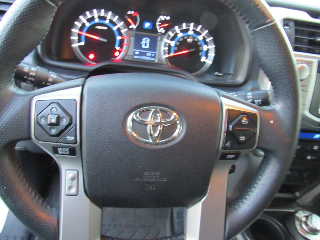 Toyota 4Runner Limited V6 4D SUV 4WD 2016 Toyota 4Runner Limited V6 4D SUV 4WD 2016