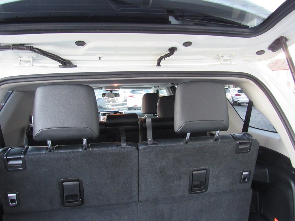 Toyota 4Runner Limited V6 4D SUV 4WD 2016 Toyota 4Runner Limited V6 4D SUV 4WD 2016