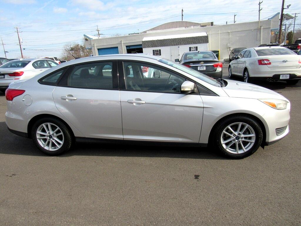 Ford Focus  2016
