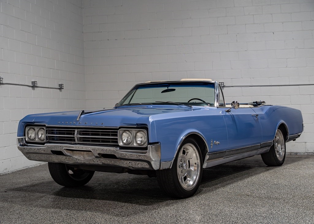 Oldsmobile Starfire  1965