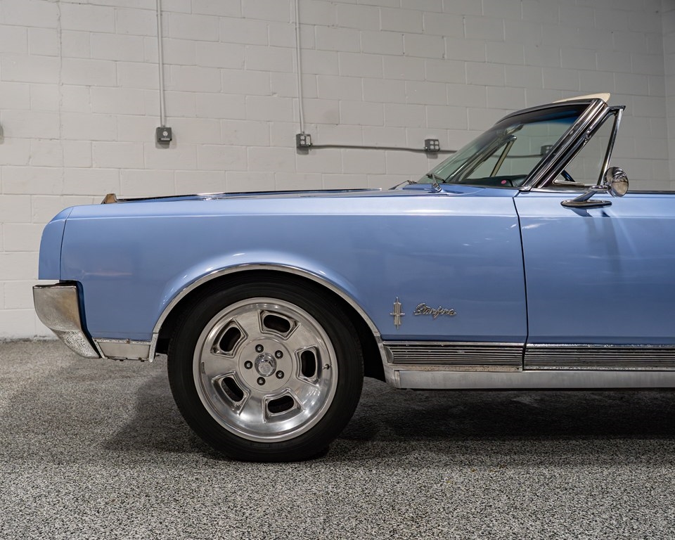 Oldsmobile Starfire  1965