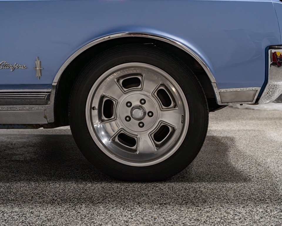 Oldsmobile Starfire  1965