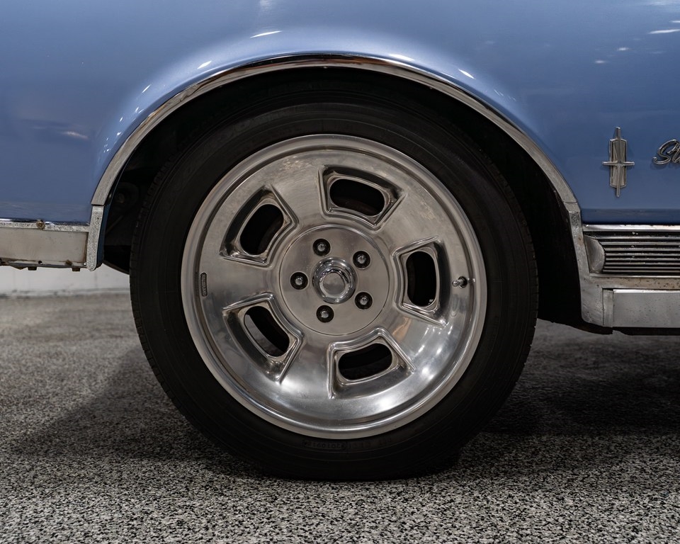 Oldsmobile Starfire  1965