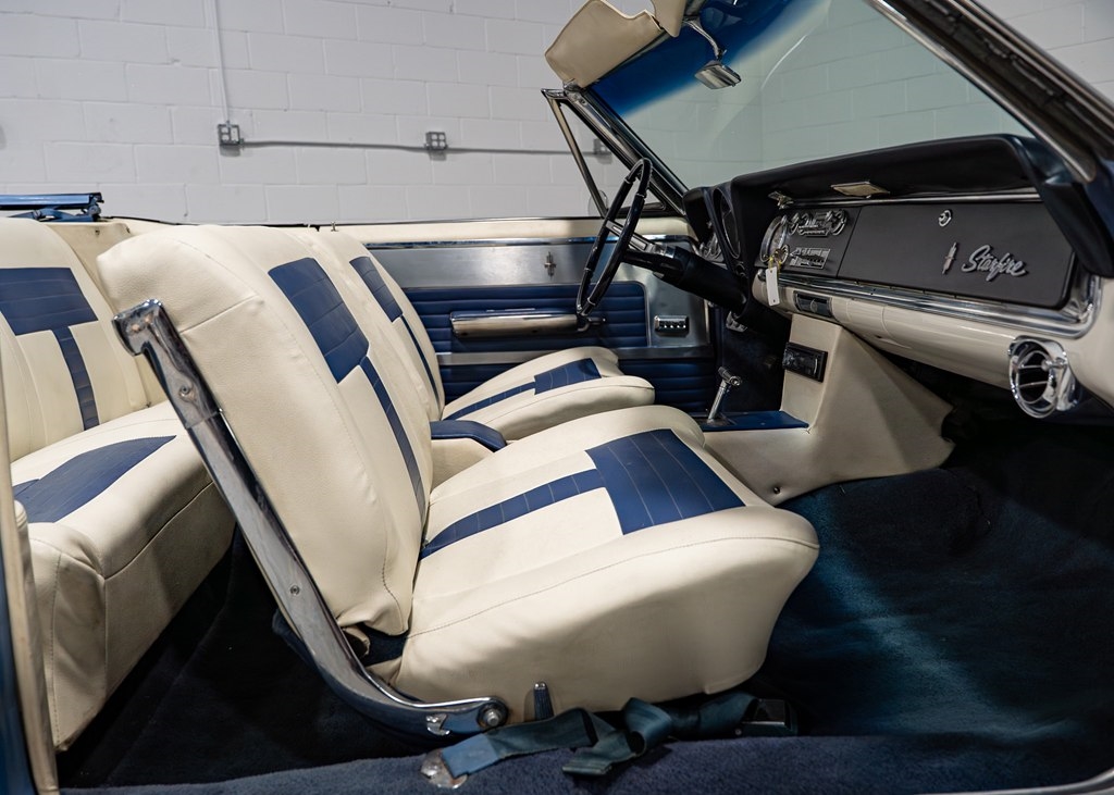 Oldsmobile Starfire  1965