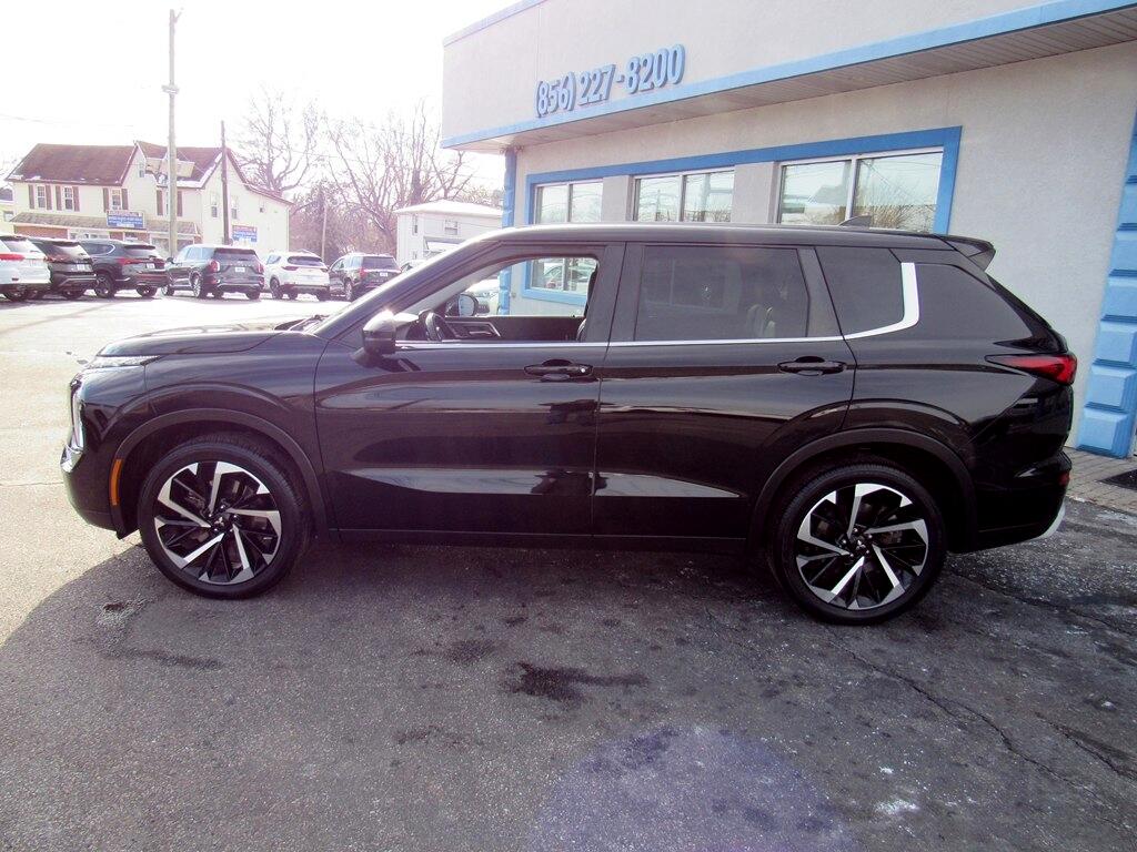 Mitsubishi Outlander  2022