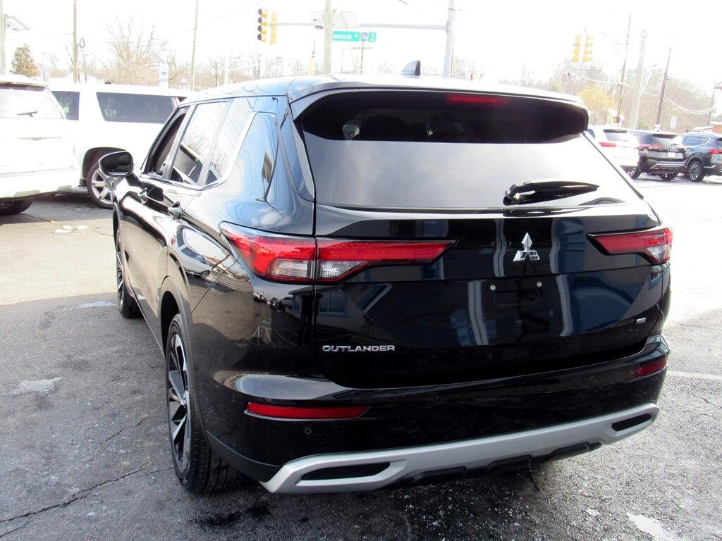 Mitsubishi Outlander  2022