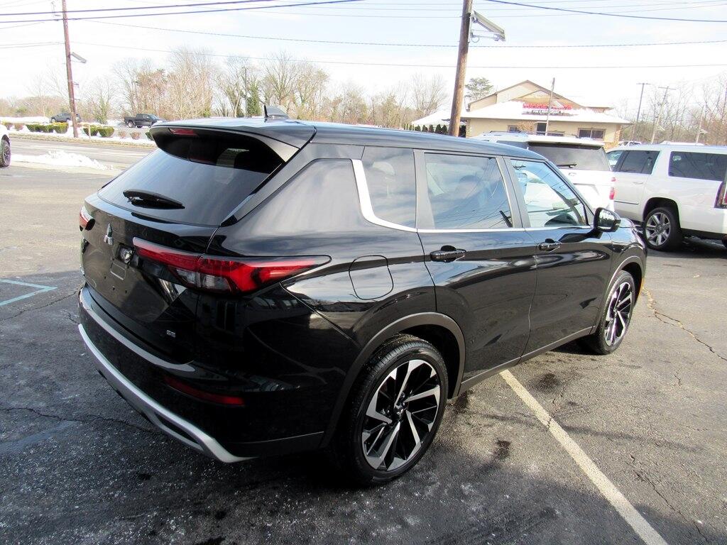 Mitsubishi Outlander  2022