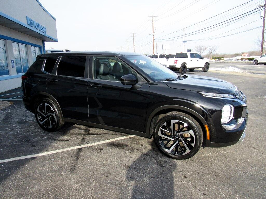 Mitsubishi Outlander  2022