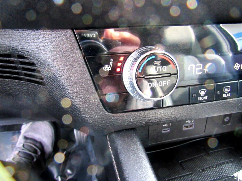 Mitsubishi Outlander  2022