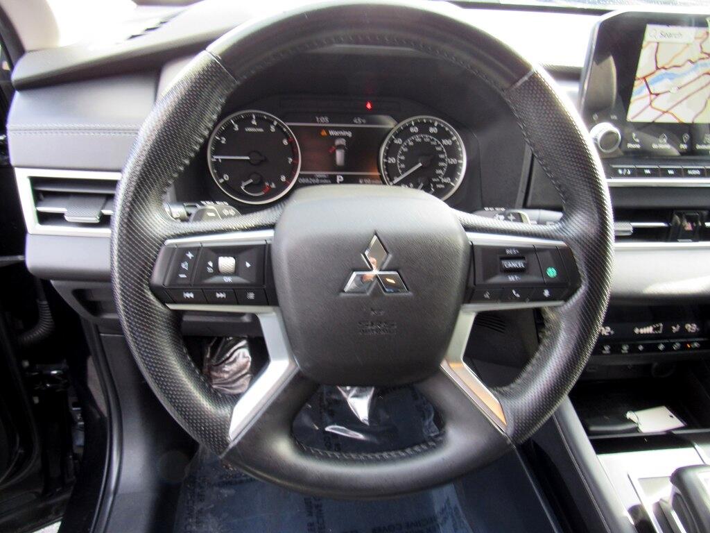 Mitsubishi Outlander  2022