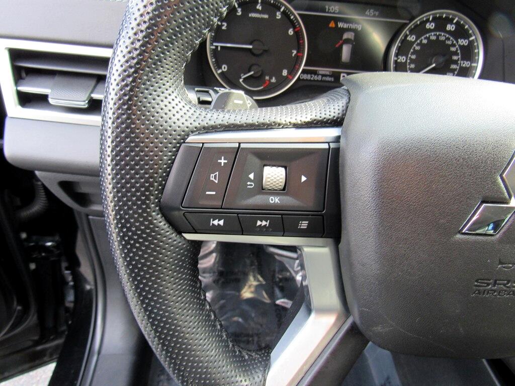 Mitsubishi Outlander  2022