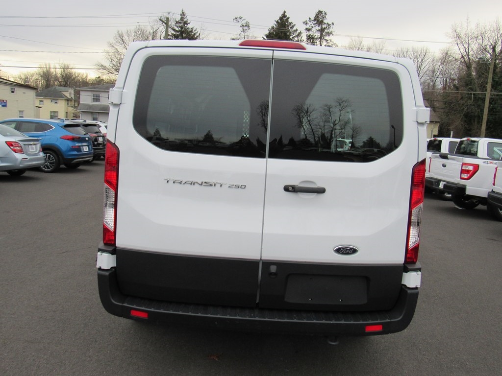 Ford Transit  2024