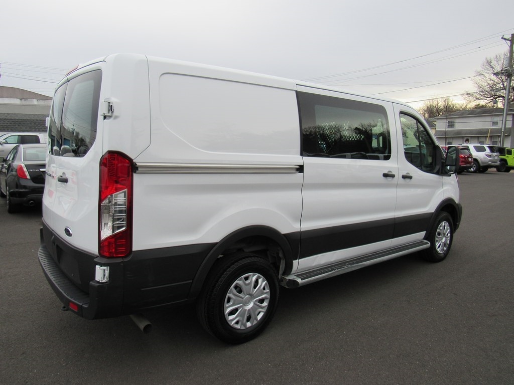 Ford Transit  2024