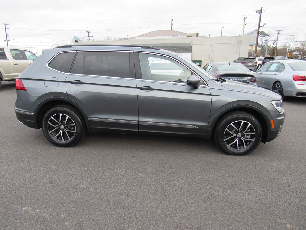 Volkswagen Tiguan SE 4Motion 2021