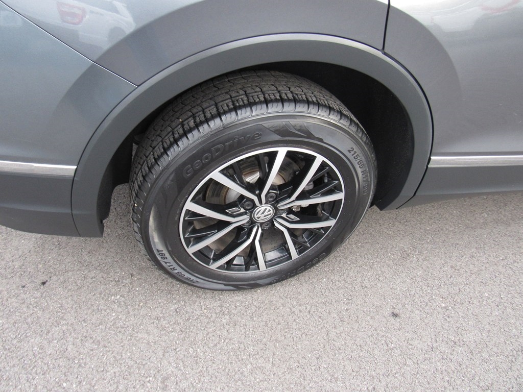 Volkswagen Tiguan SE 4Motion 2021