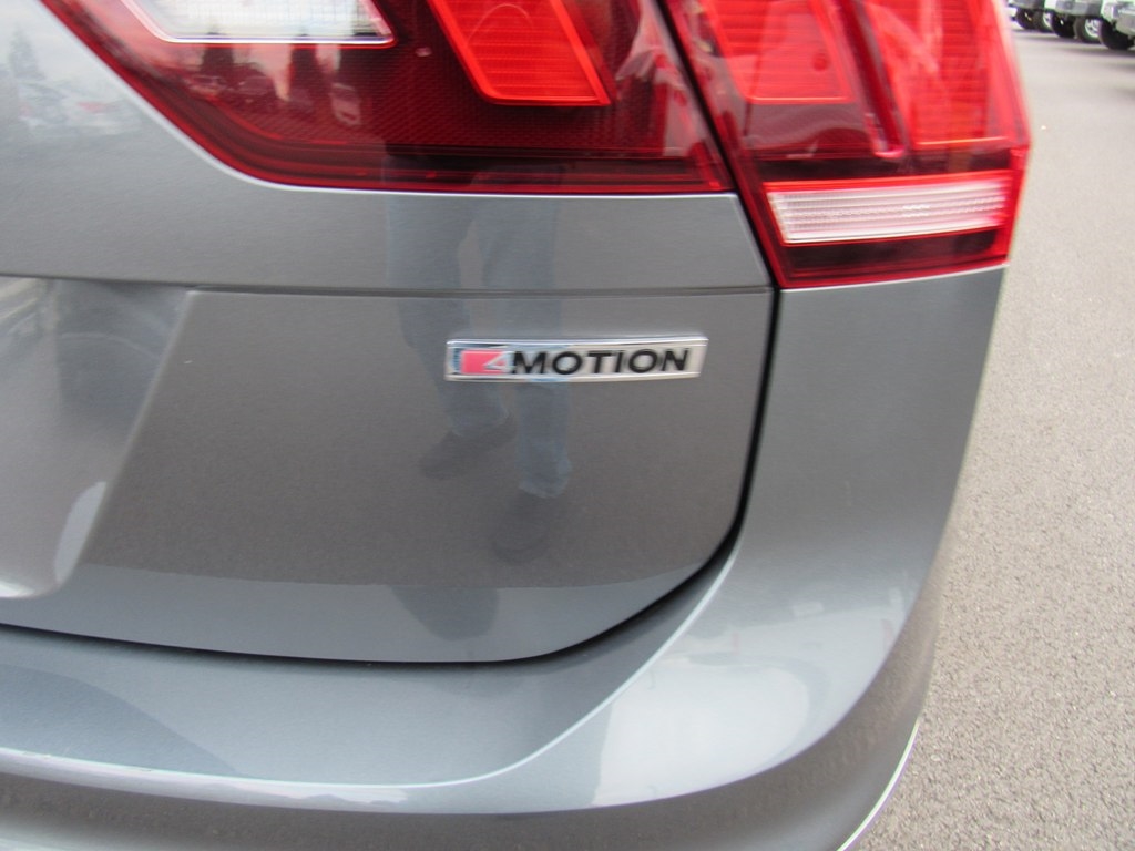 Volkswagen Tiguan SE 4Motion 2021