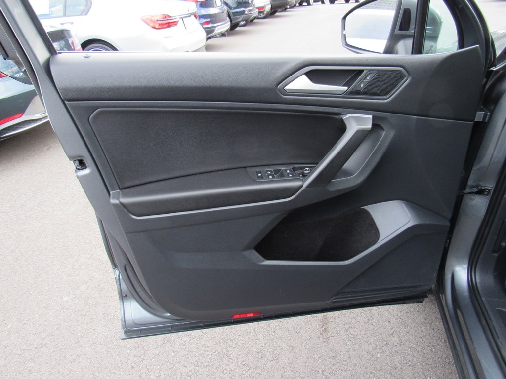 Volkswagen Tiguan SE 4Motion 2021