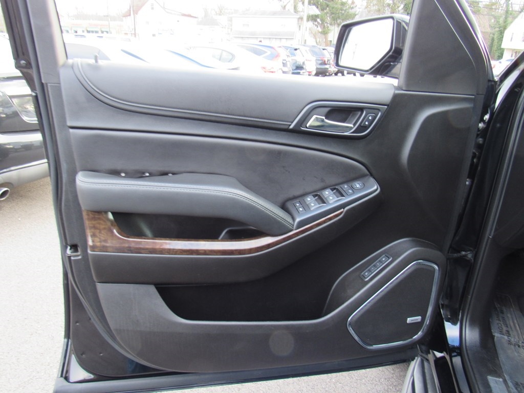 Chevrolet Tahoe LT 4D SUV 4WD 2019