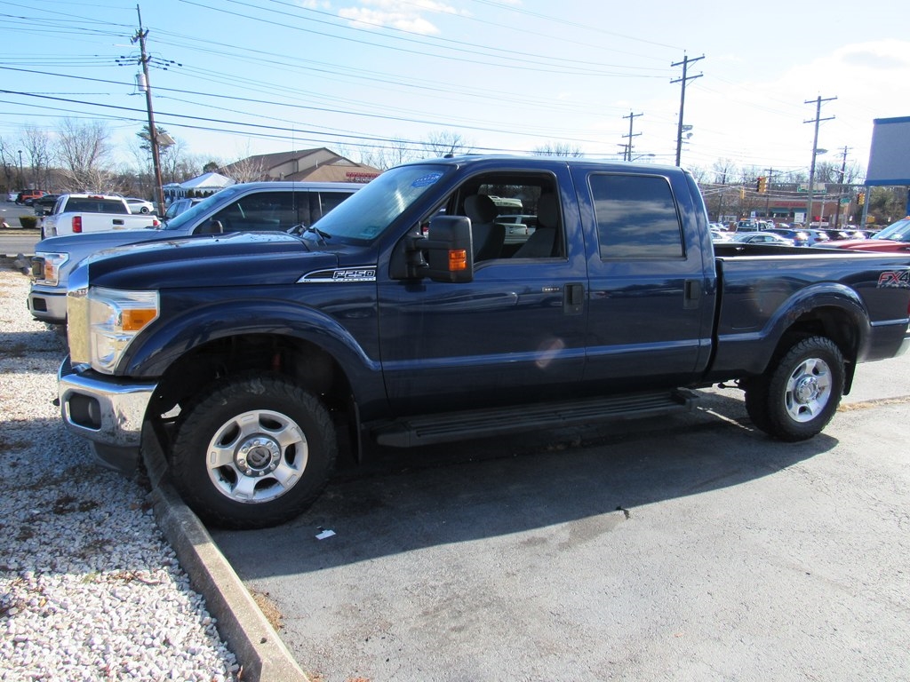 Ford F-250 SD XLT Crew Cab 4WD 2012