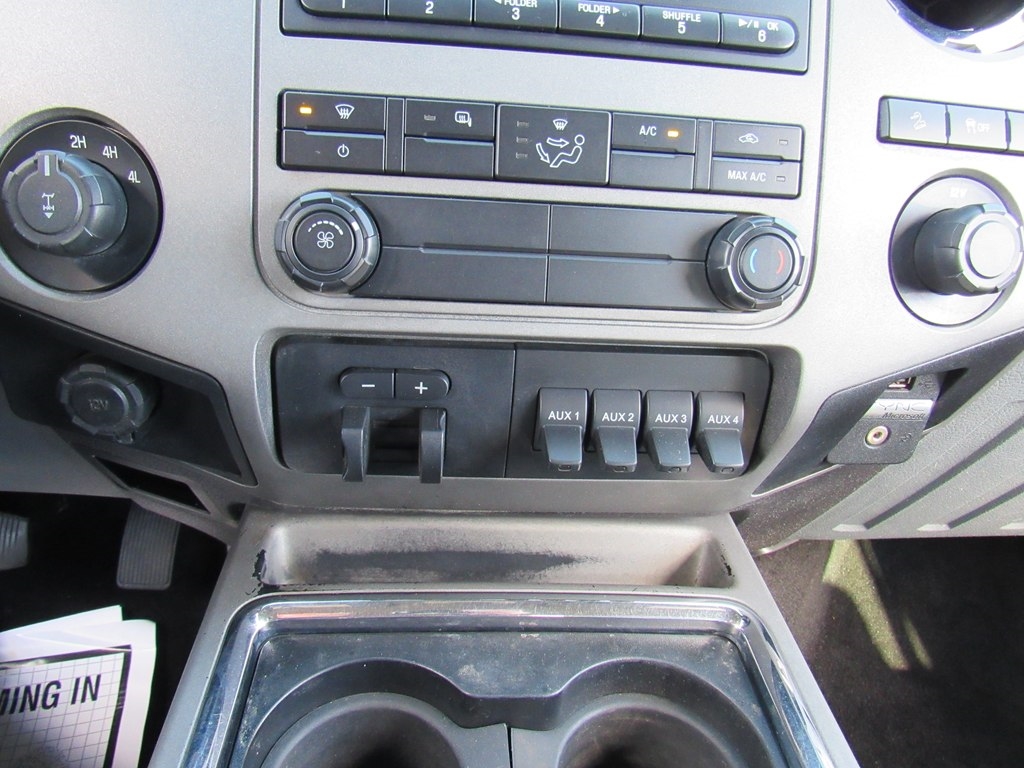 Ford F-250 SD XLT Crew Cab 4WD 2012