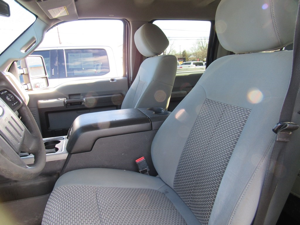 Ford F-250 SD XLT Crew Cab 4WD 2012