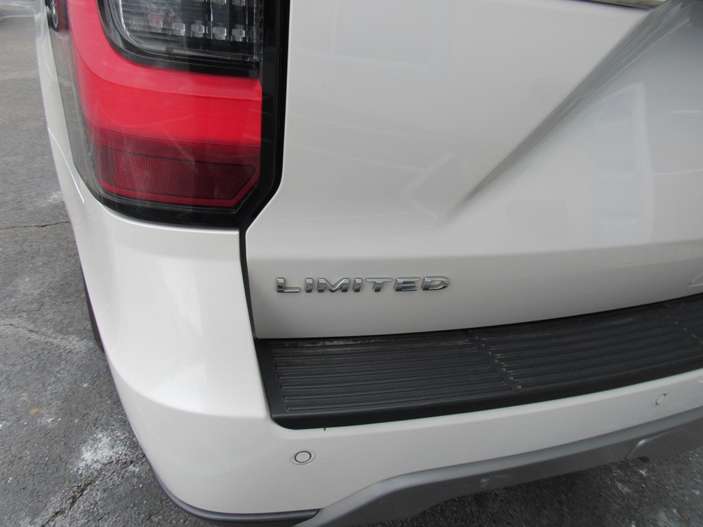 Ford Expedition 4dr Limited 4WD 2018