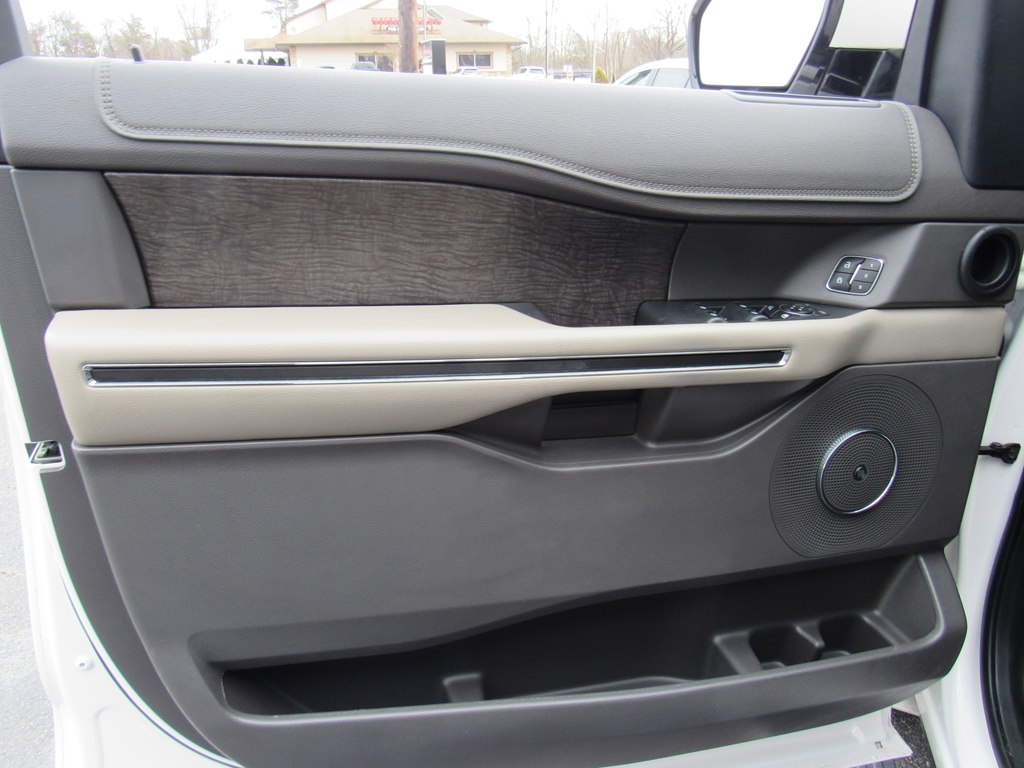 Ford Expedition 4dr Limited 4WD 2018