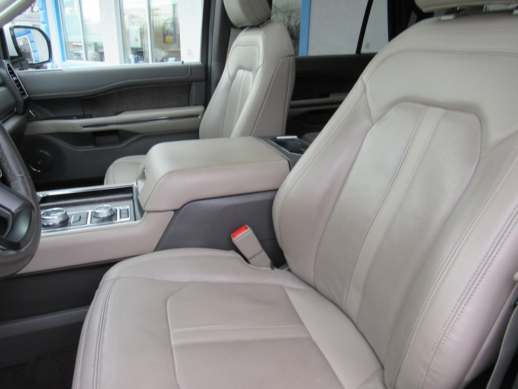 Ford Expedition 4dr Limited 4WD 2018