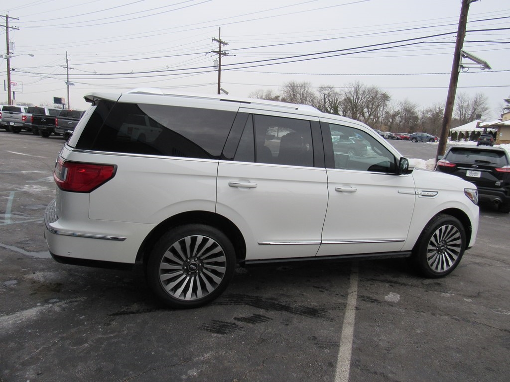 Lincoln Navigator  2021