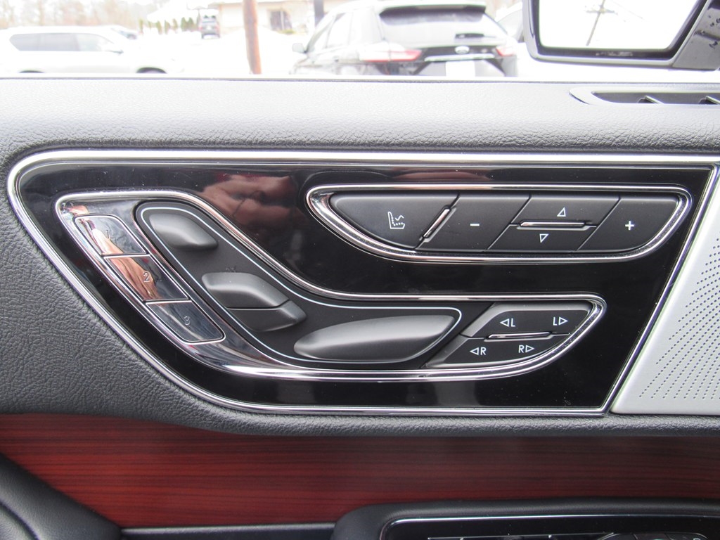 Lincoln Navigator  2021