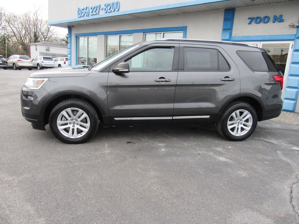 Ford Explorer XLT 4-Door AWD 2019