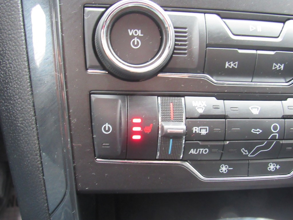 Ford Explorer XLT 4-Door AWD 2019