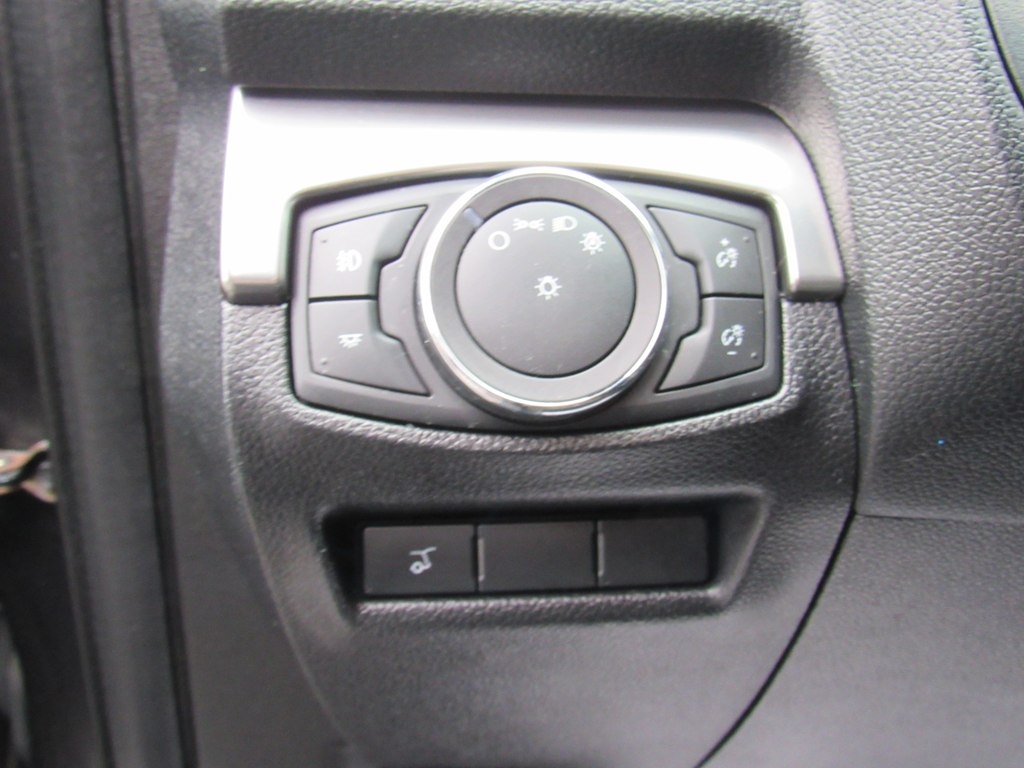 Ford Explorer XLT 4-Door AWD 2019