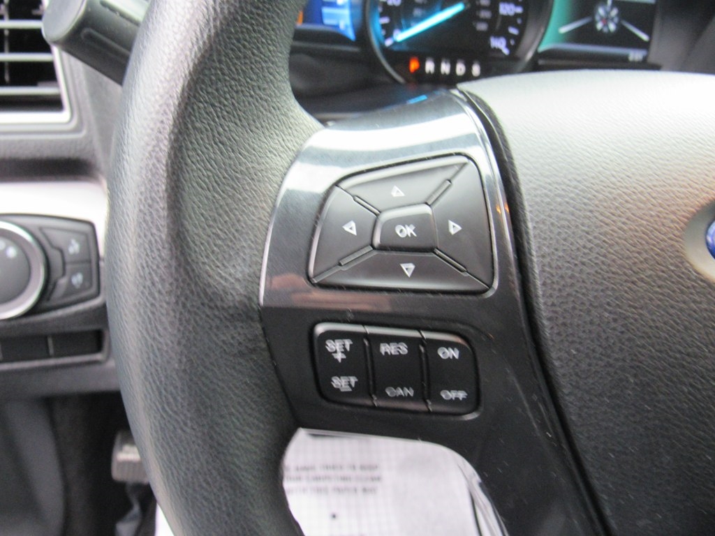 Ford Explorer XLT 4-Door AWD 2019