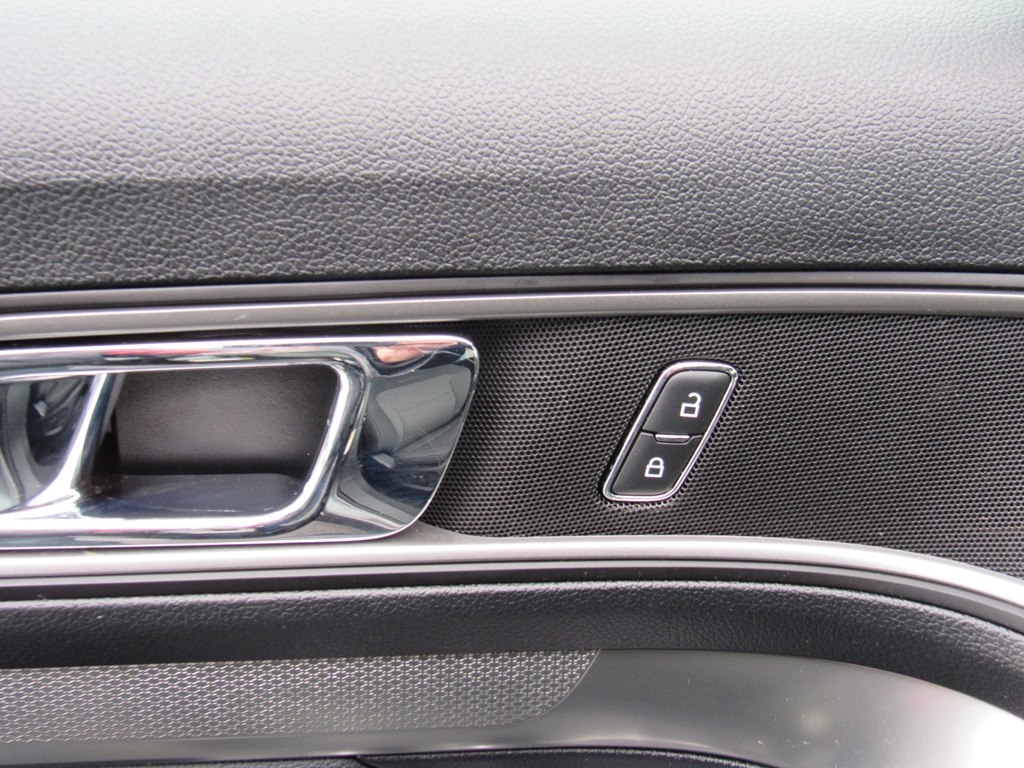 Ford Explorer XLT 4-Door AWD 2019