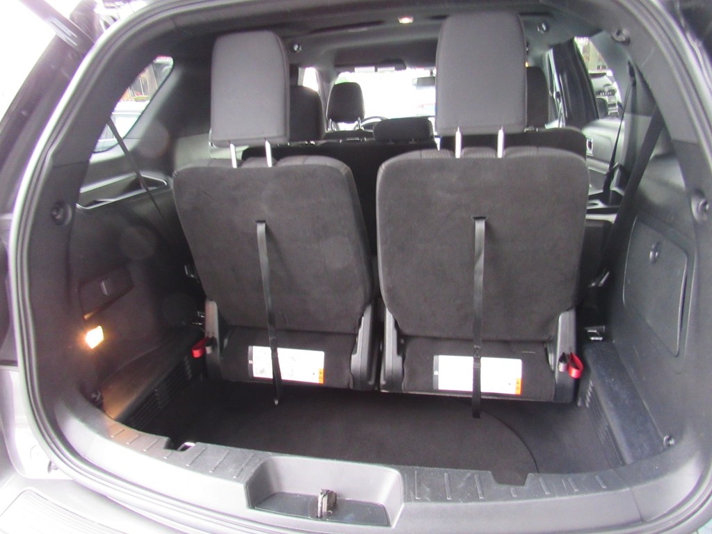 Ford Explorer XLT 4-Door AWD 2019