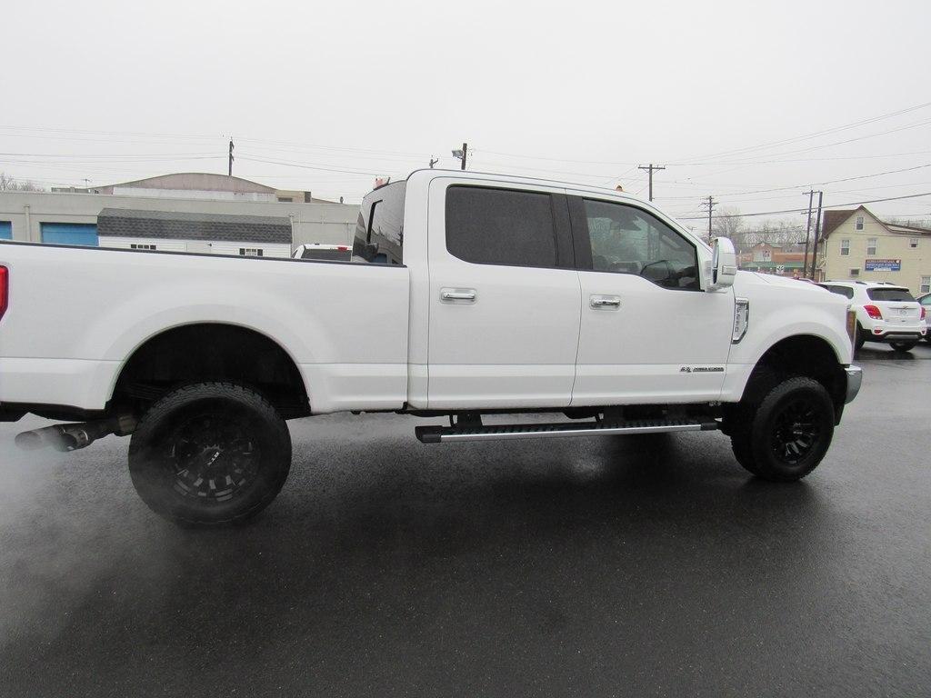 Ford F-250 SD Lariat Crew Cab 4WD 2019