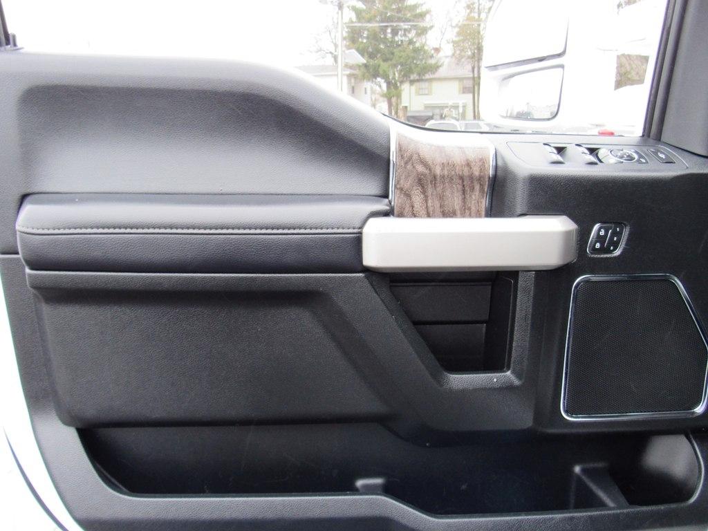 Ford F-250 SD Lariat Crew Cab 4WD 2019