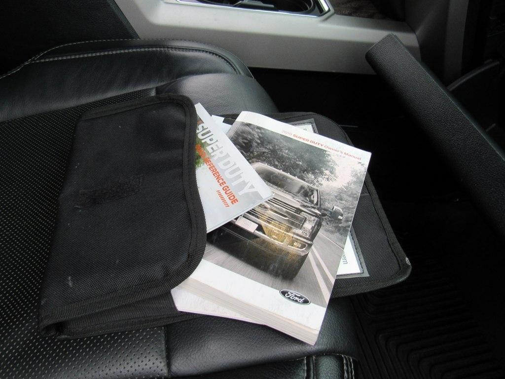 Ford F-250 SD Lariat Crew Cab 4WD 2019